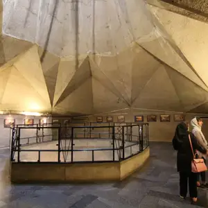 2017-04-21 - Exhibition in Azadi Monument